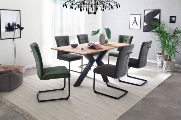 Table à manger en chêne