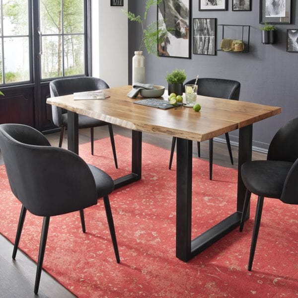 Table acacia en bord naturel