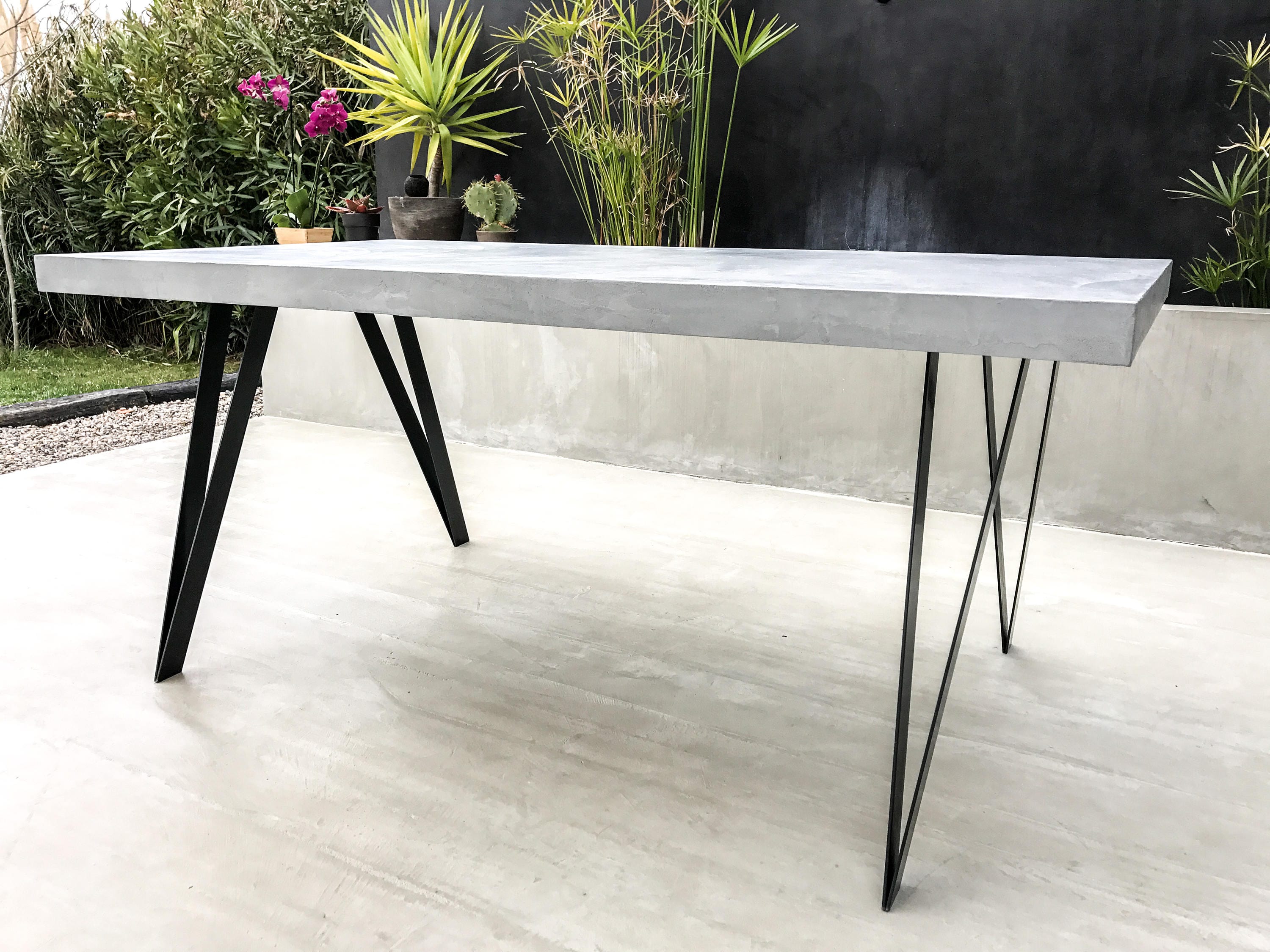 Table béton ciré de salle à manger