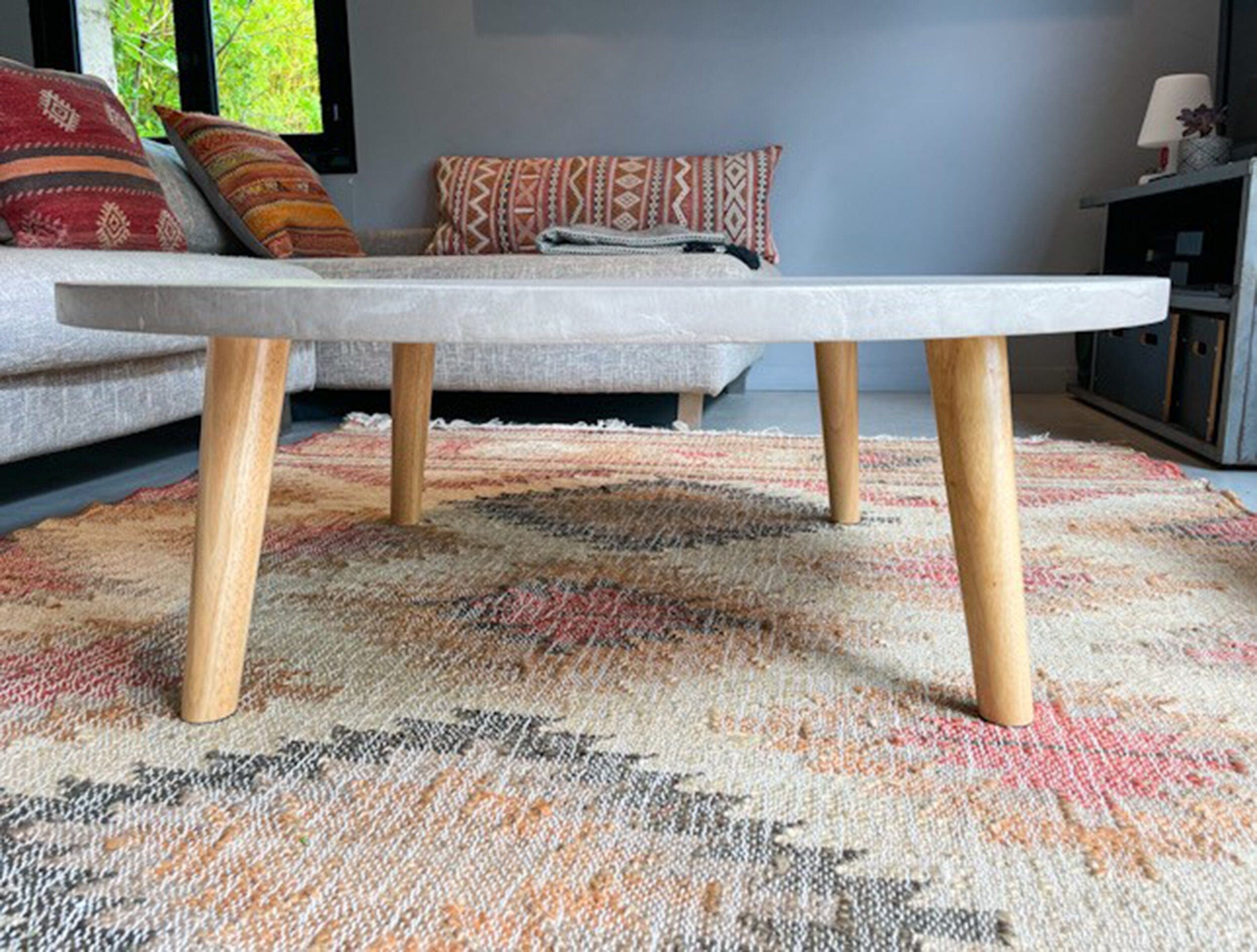 Table ronde béton ciré