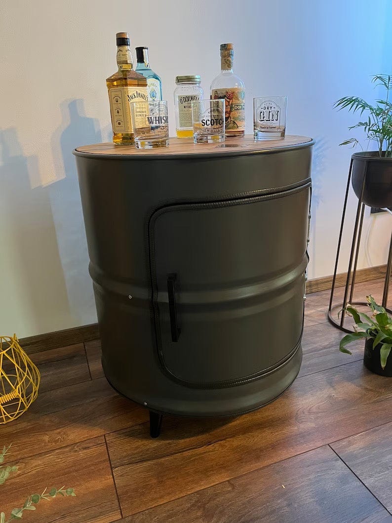 Tonneau en bois et acier