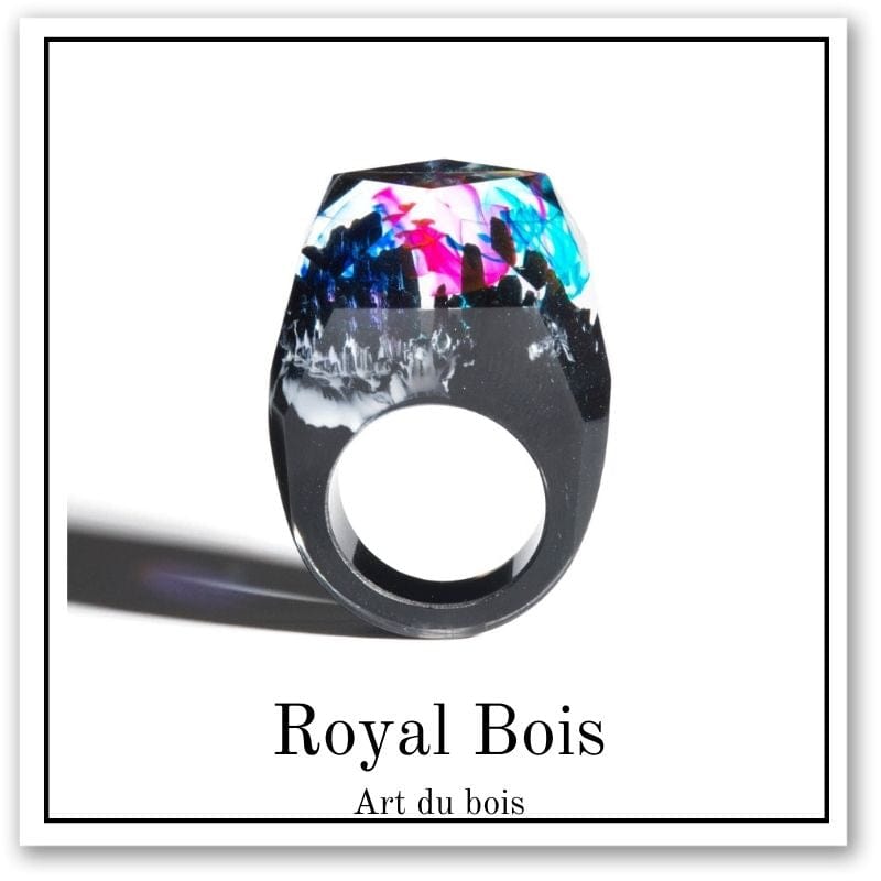 Bague en bois cristalline