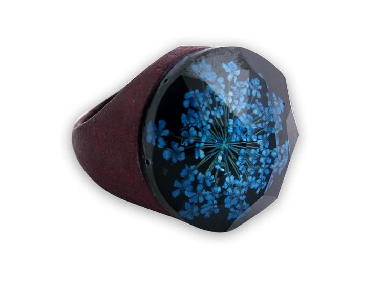 Bague résine et fleur bleu