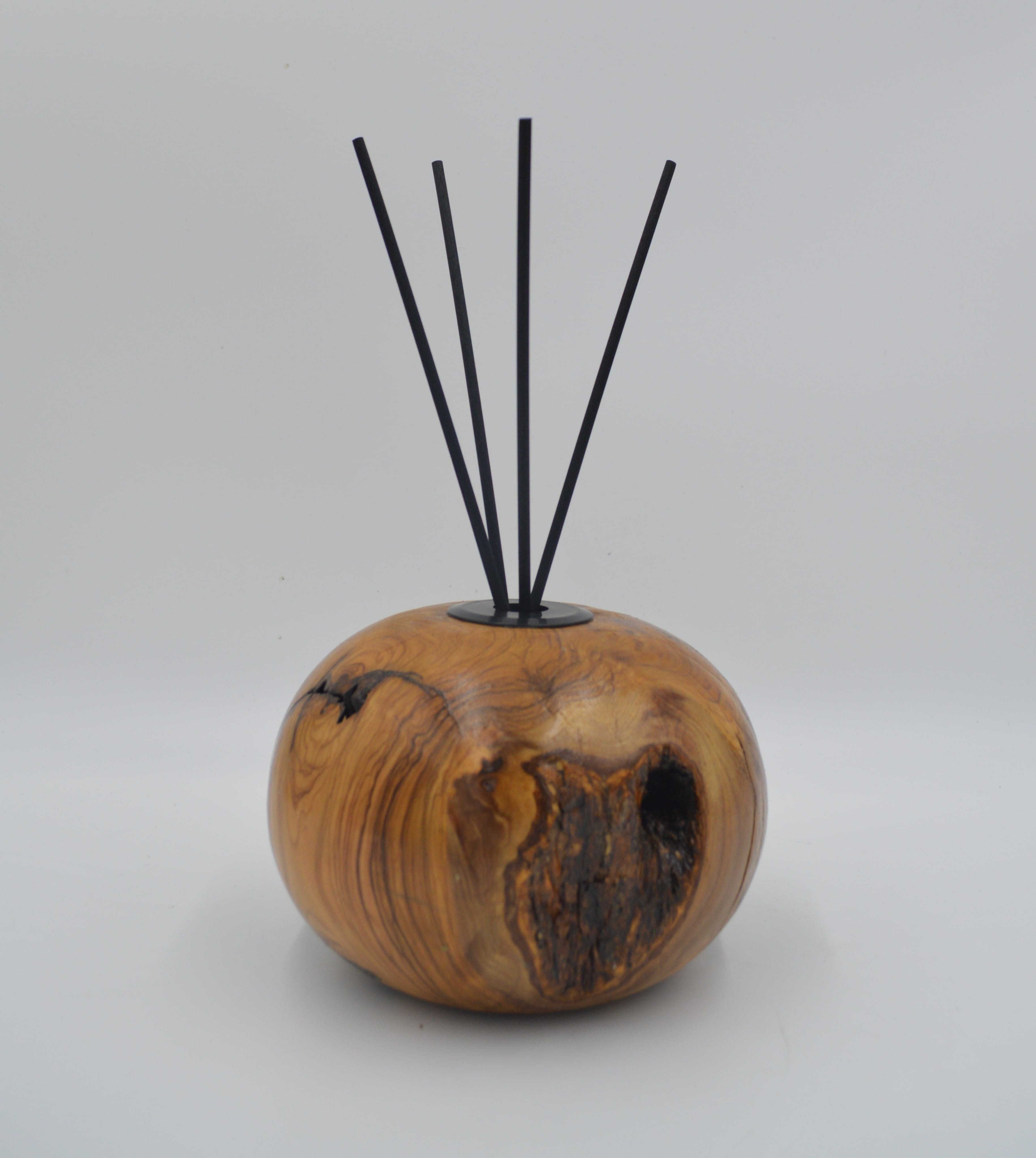 Diffuseur d'huiles essentielles rond bois et époxy