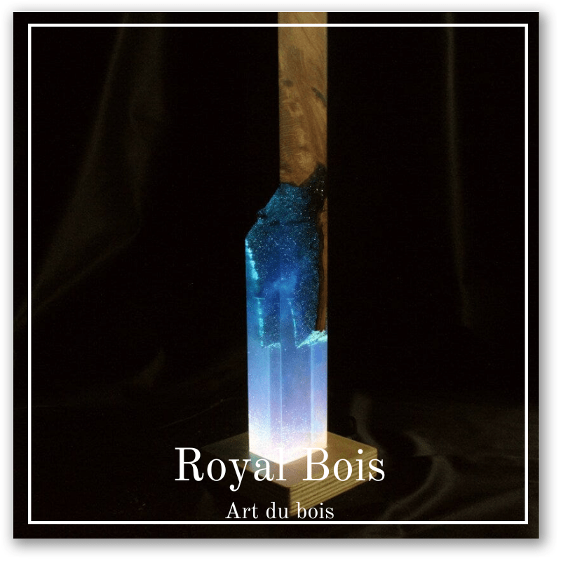 Grande lampe en bois pour table de chevet