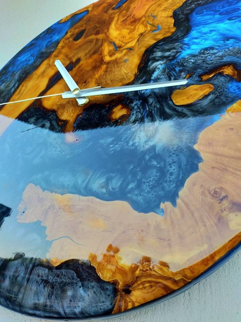 Horloge en marbre noir