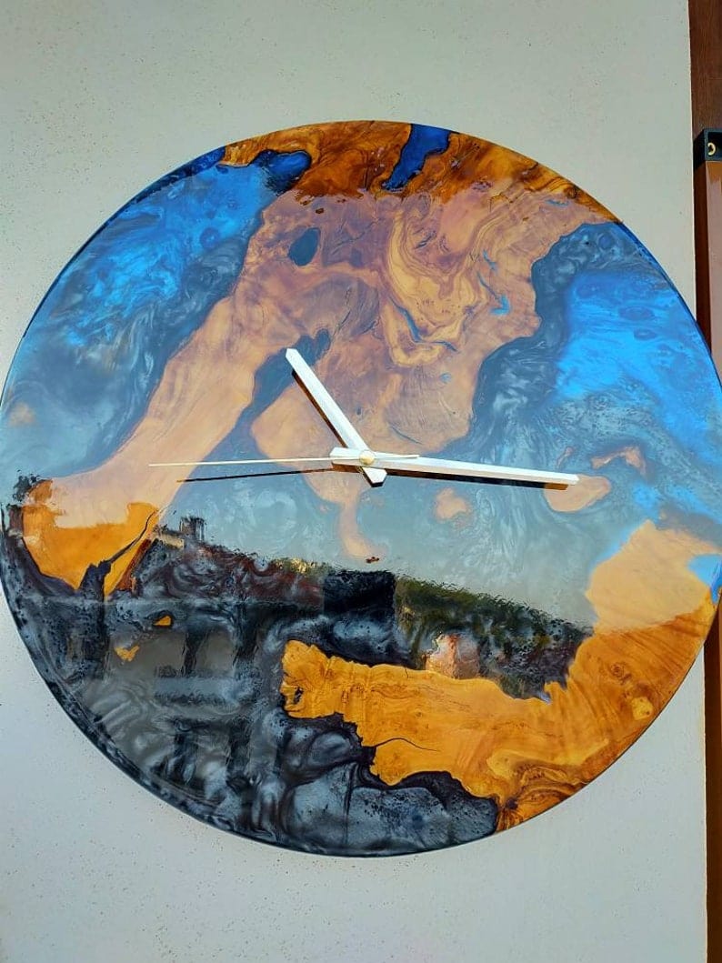 Horloge en marbre noir