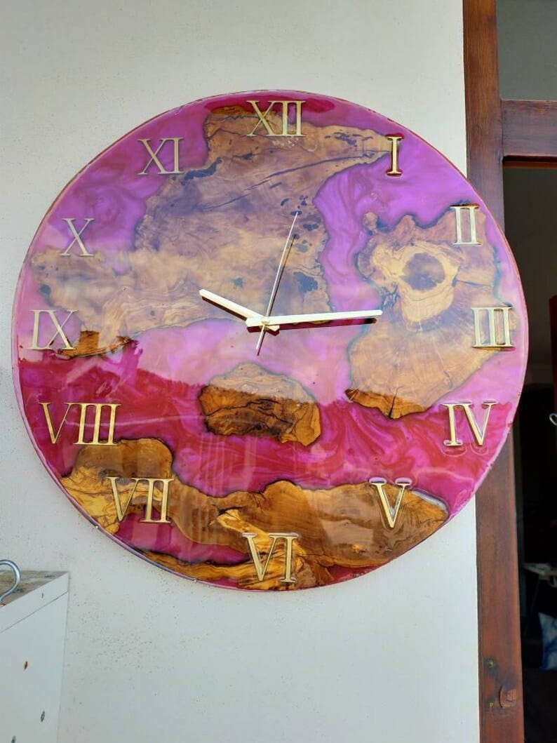 Horloge époxy