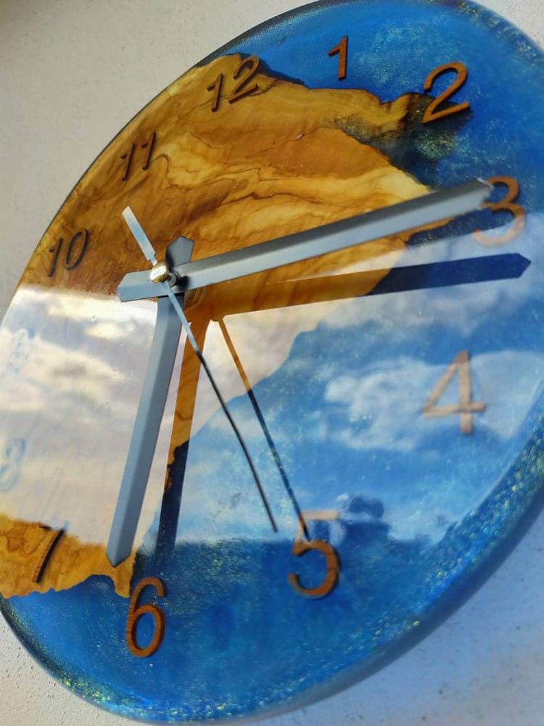 Horloge époxy