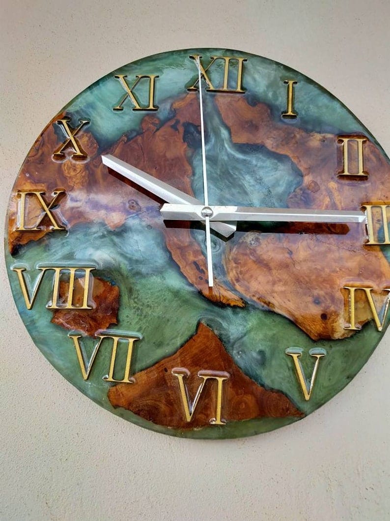 Horloge murale époxy