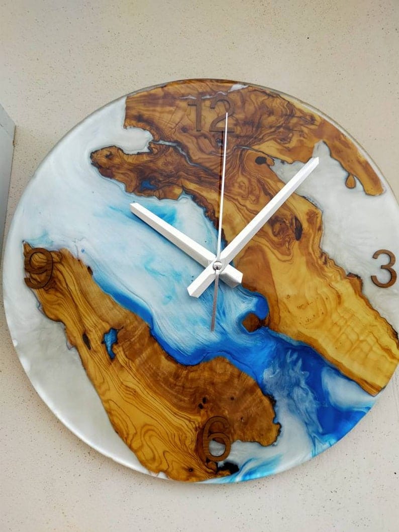 Horloge murale époxy