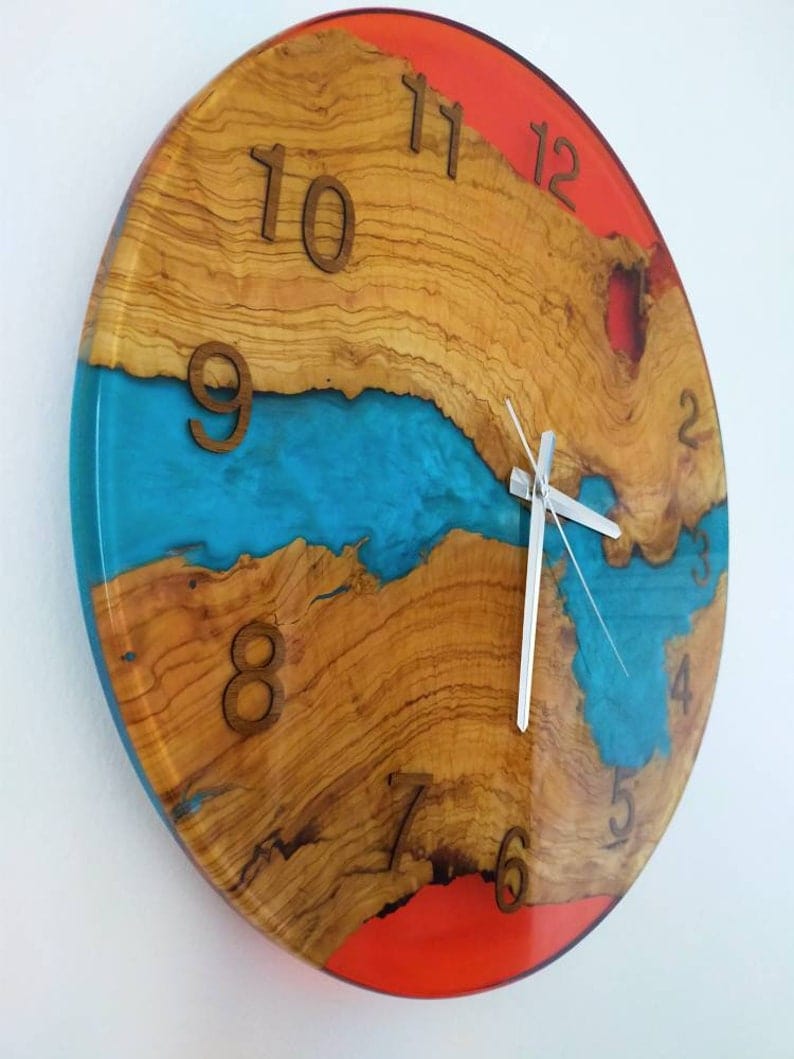 Horloge murale époxy et résine
