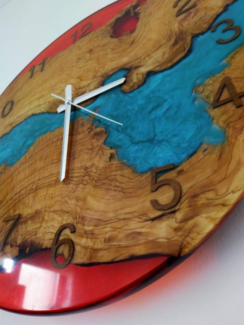 Horloge murale époxy et résine