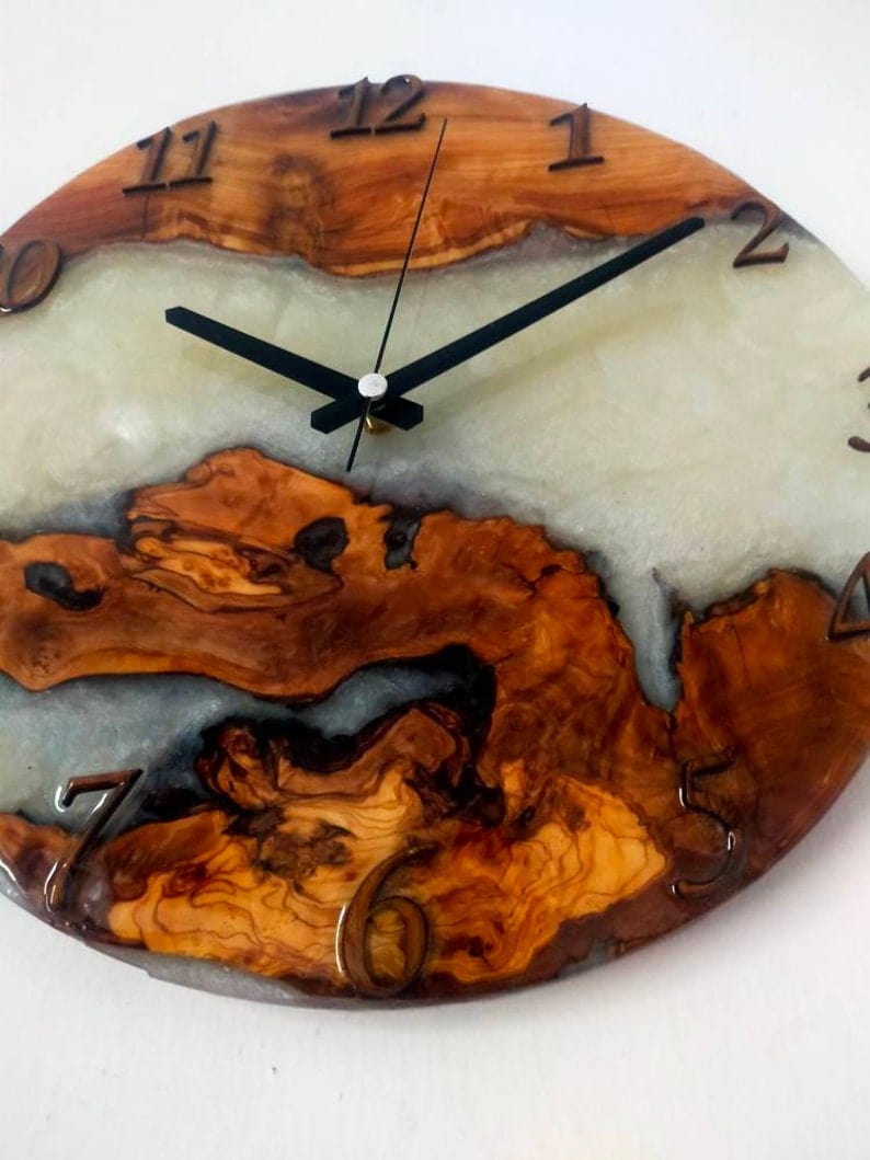 Horloge murale unique comme cadeau de mariage