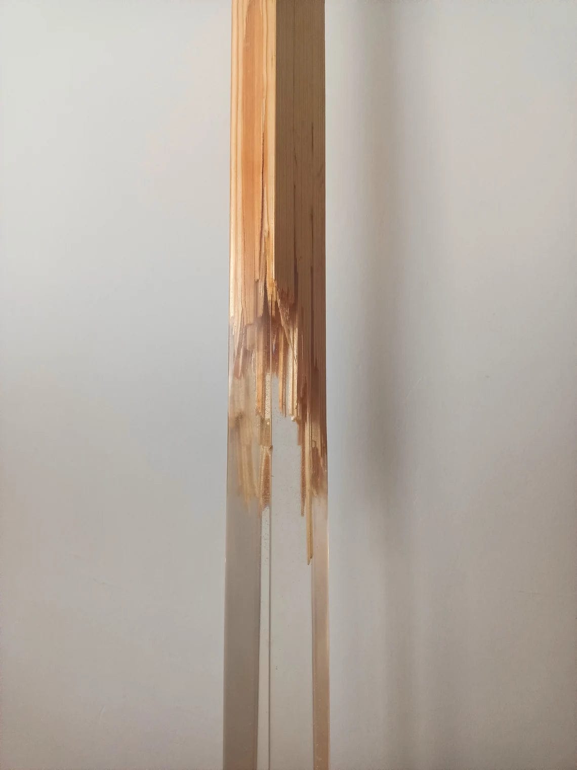 Lampadaire moderne en résine