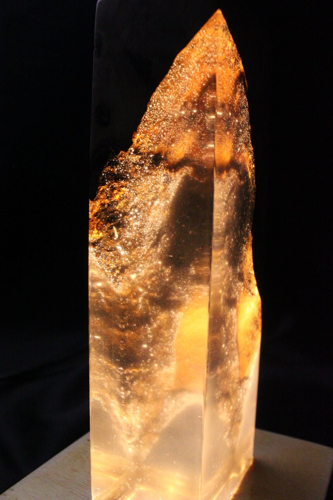 Lampe de chevet dorée