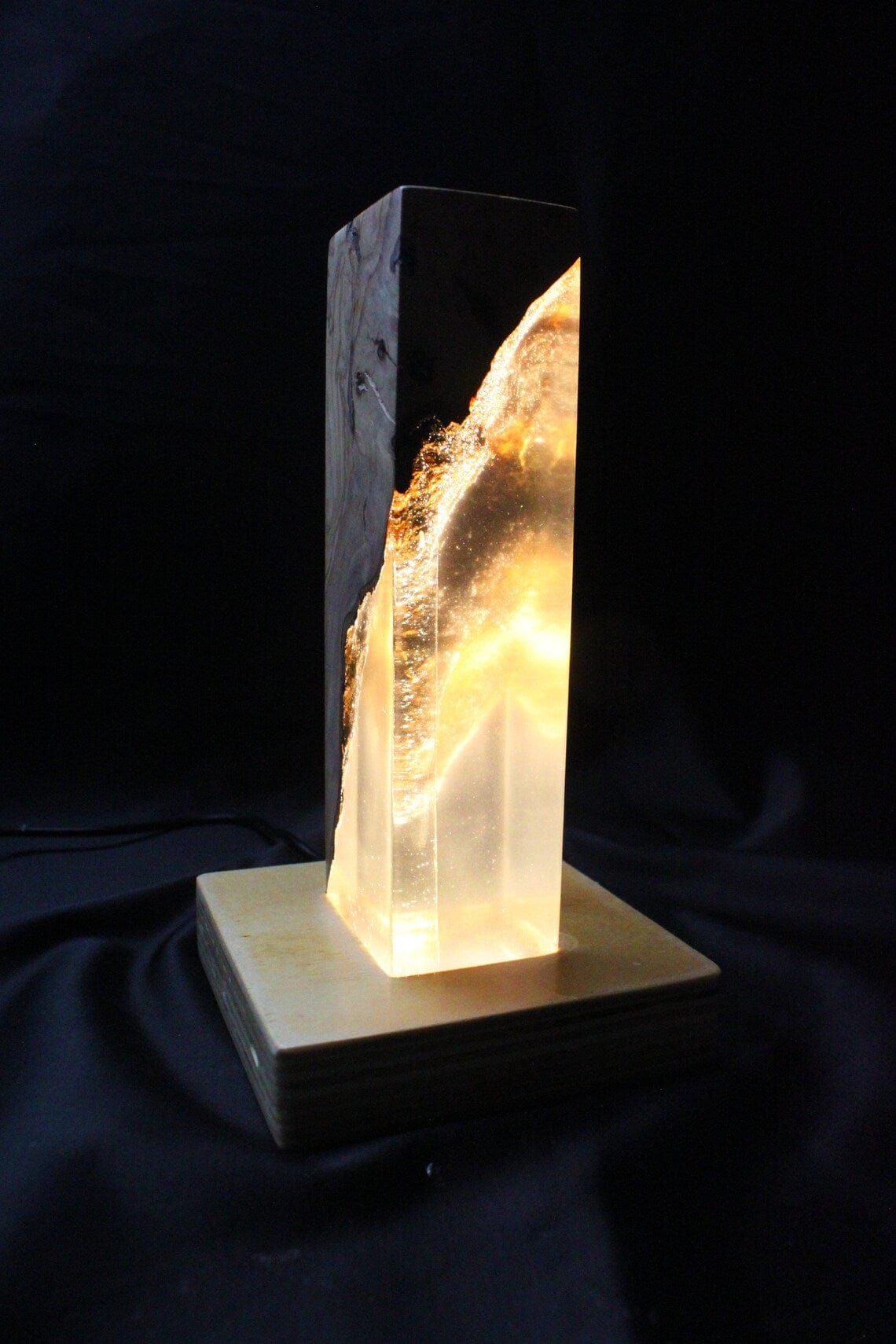 Lampe de chevet dorée