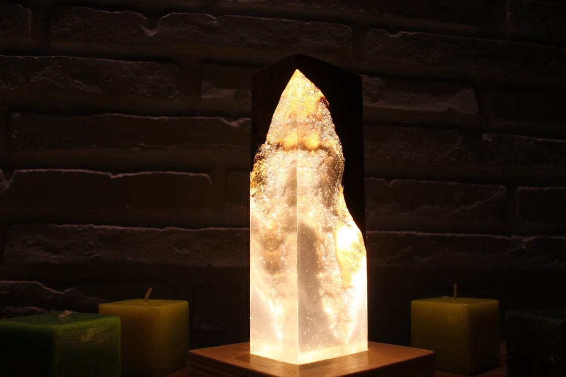 Lampe de chevet dorée