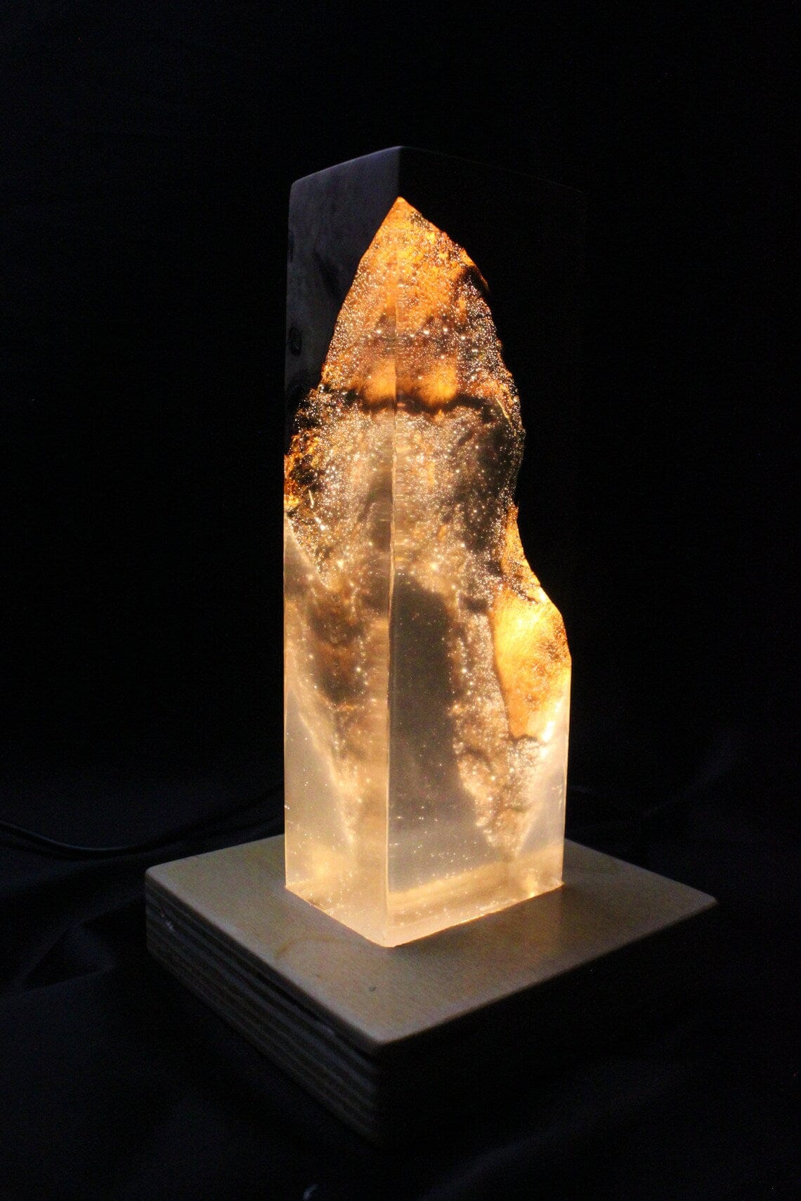 Lampe de chevet dorée