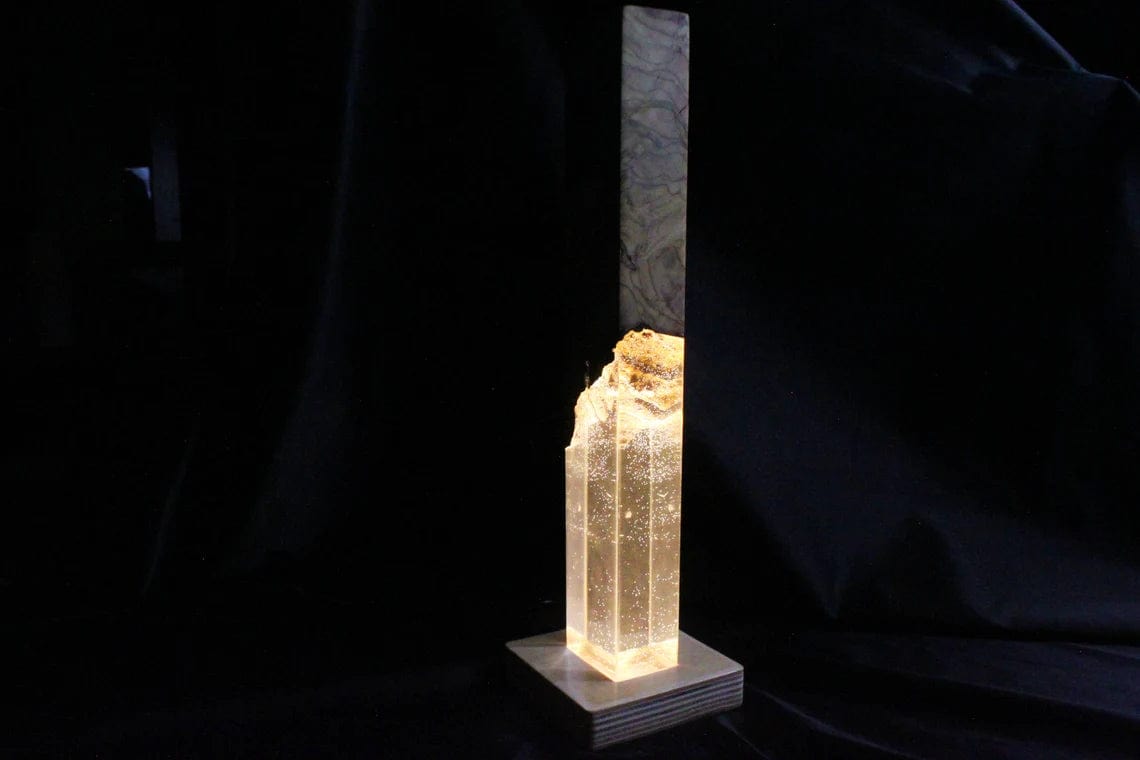 Lampe de nuit en époxy Ember Gold