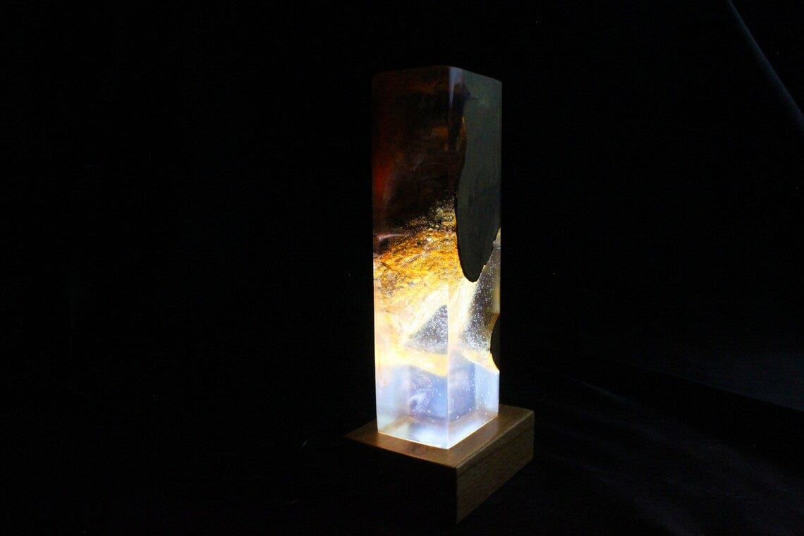 Lampe en bois époxy blanc chaud