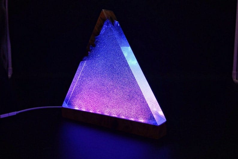 Lampe en résine époxy