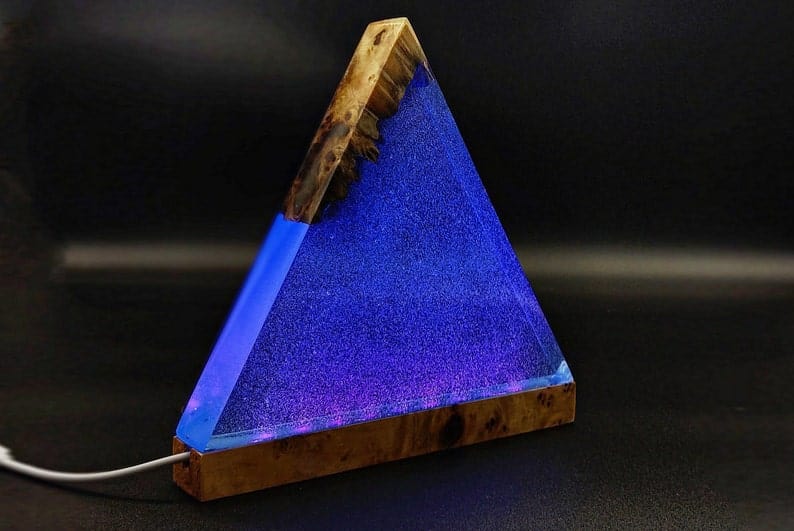 Lampe en résine époxy