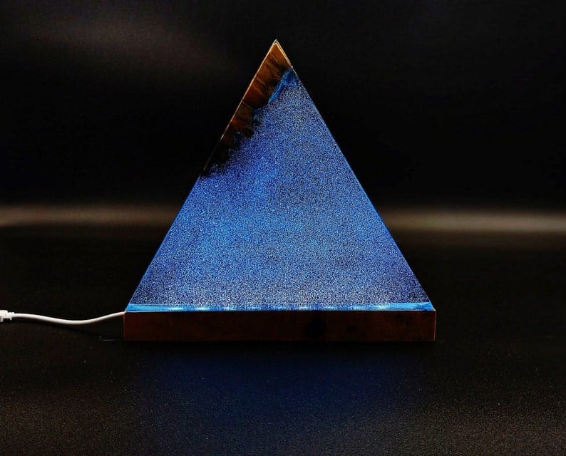 Lampe en résine époxy