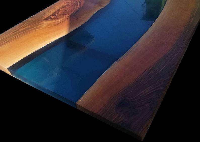 Longue table rivière