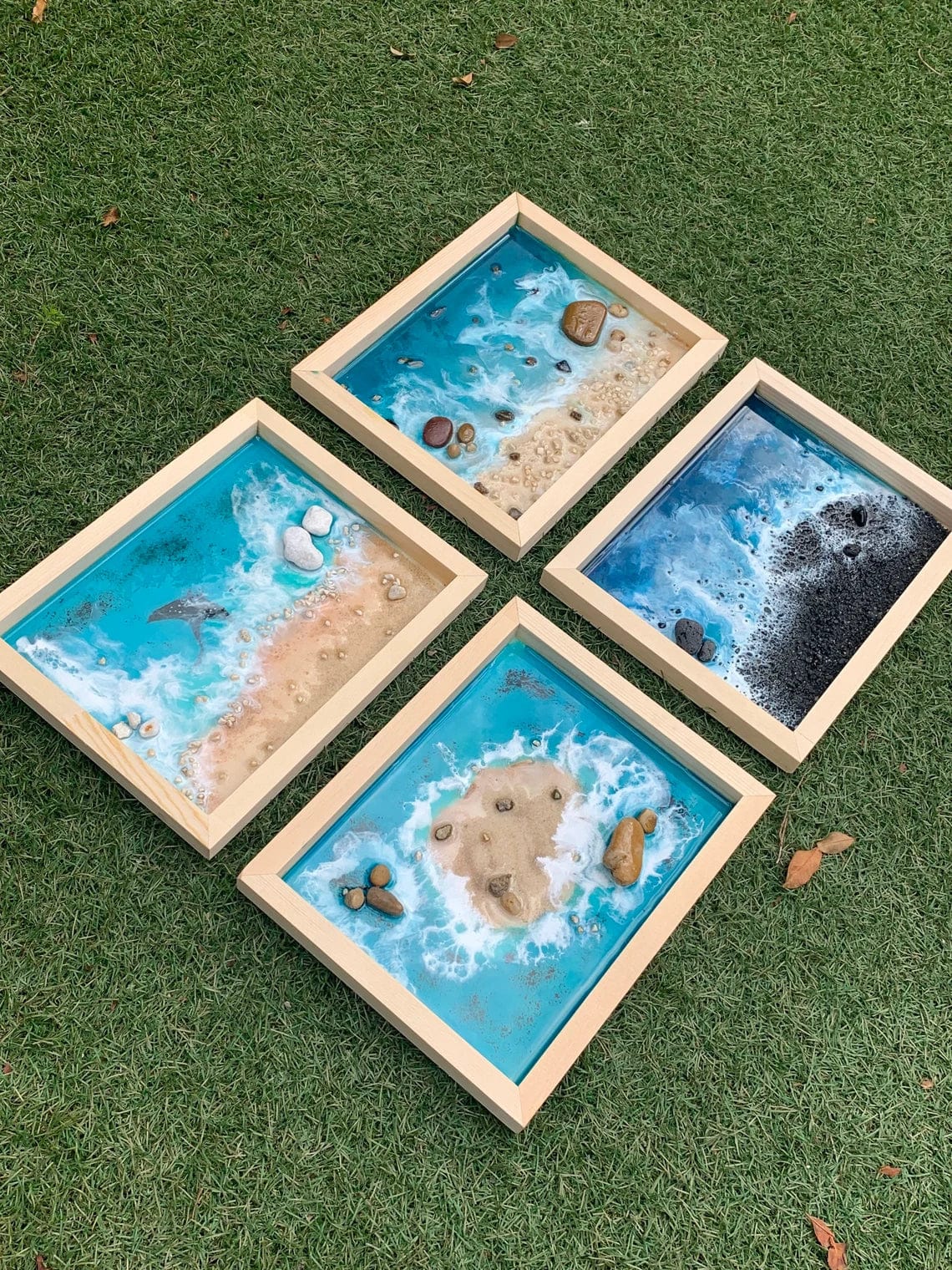 Petite peinture de plage sur l'art de la résine