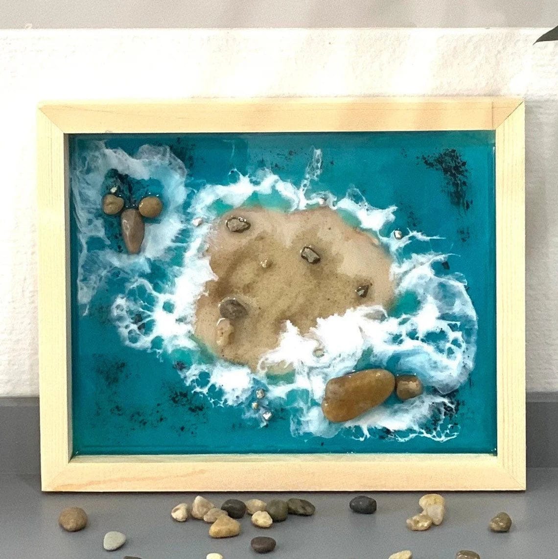 Petite peinture de plage sur l'art de la résine