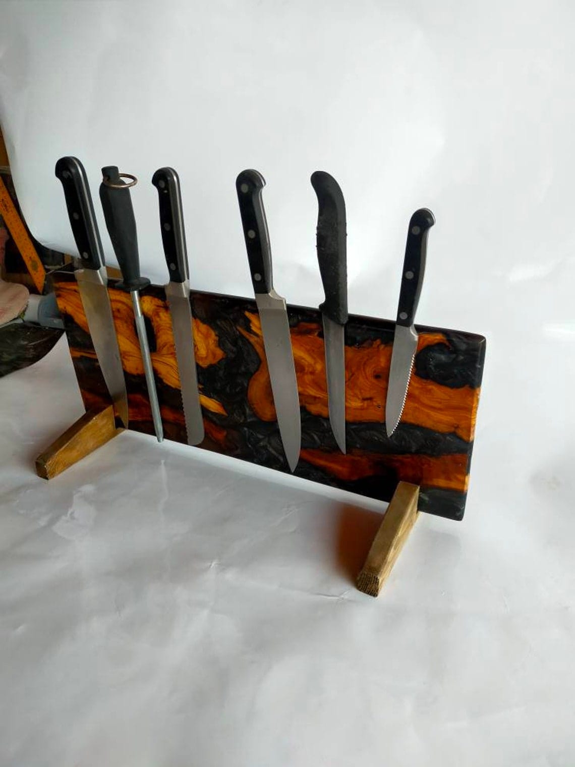 Porte-couteaux magnétique en bois et résine