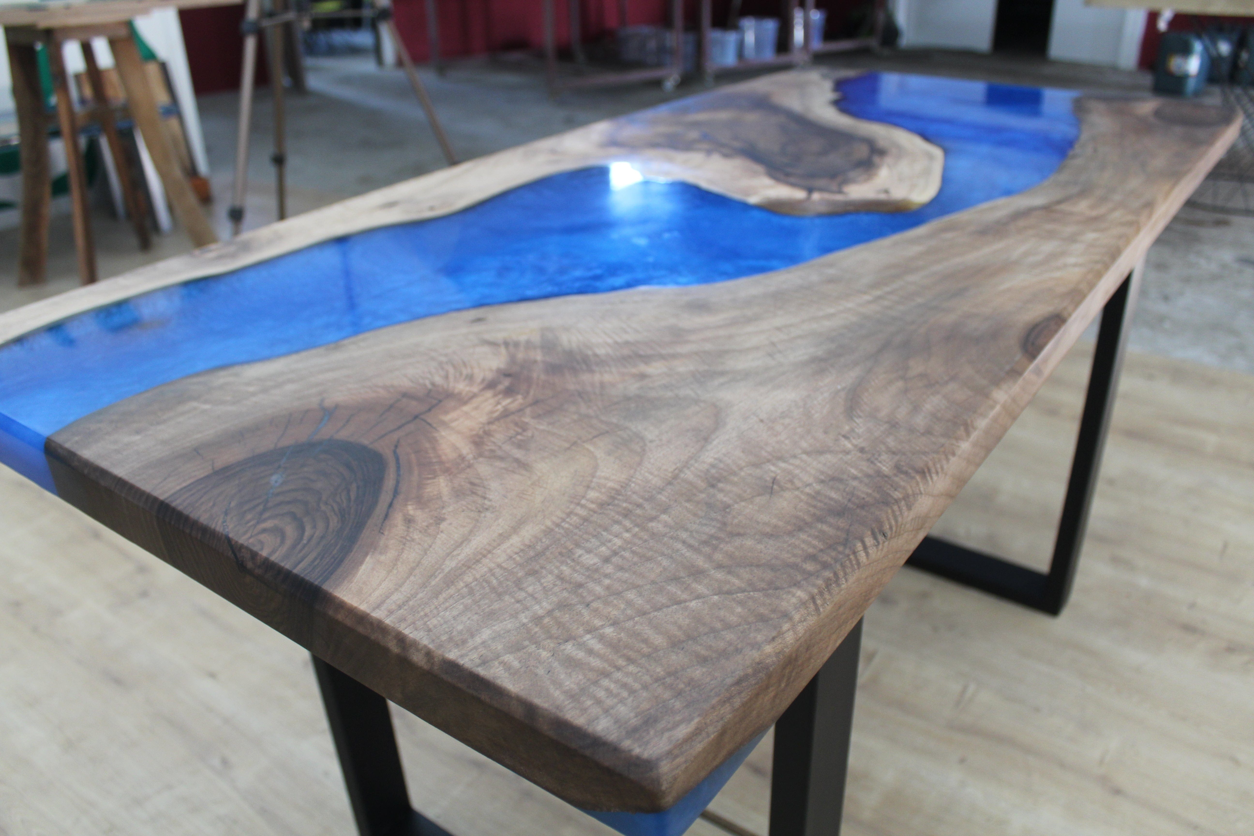River table bois et résine époxy
