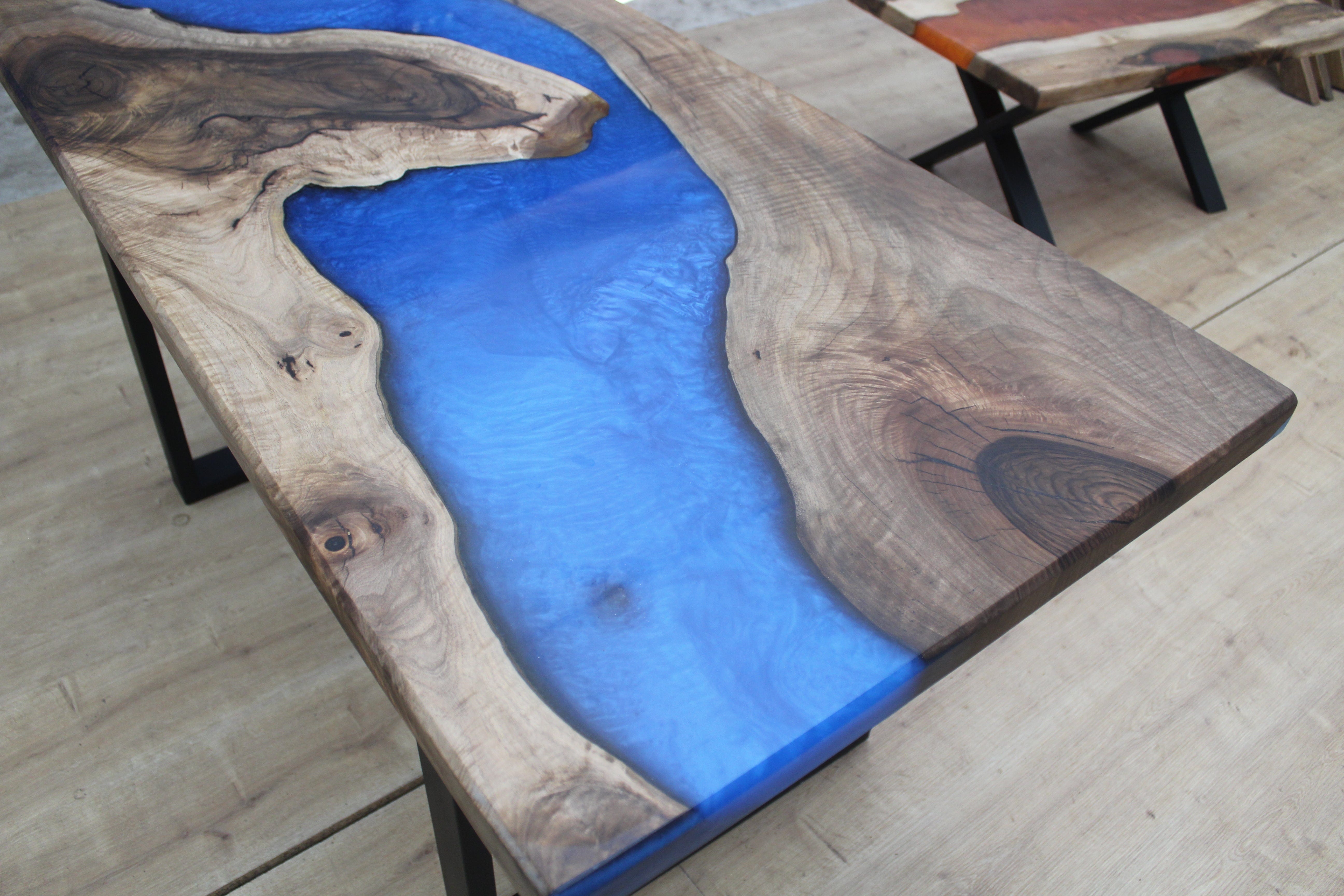 River table bois et résine époxy