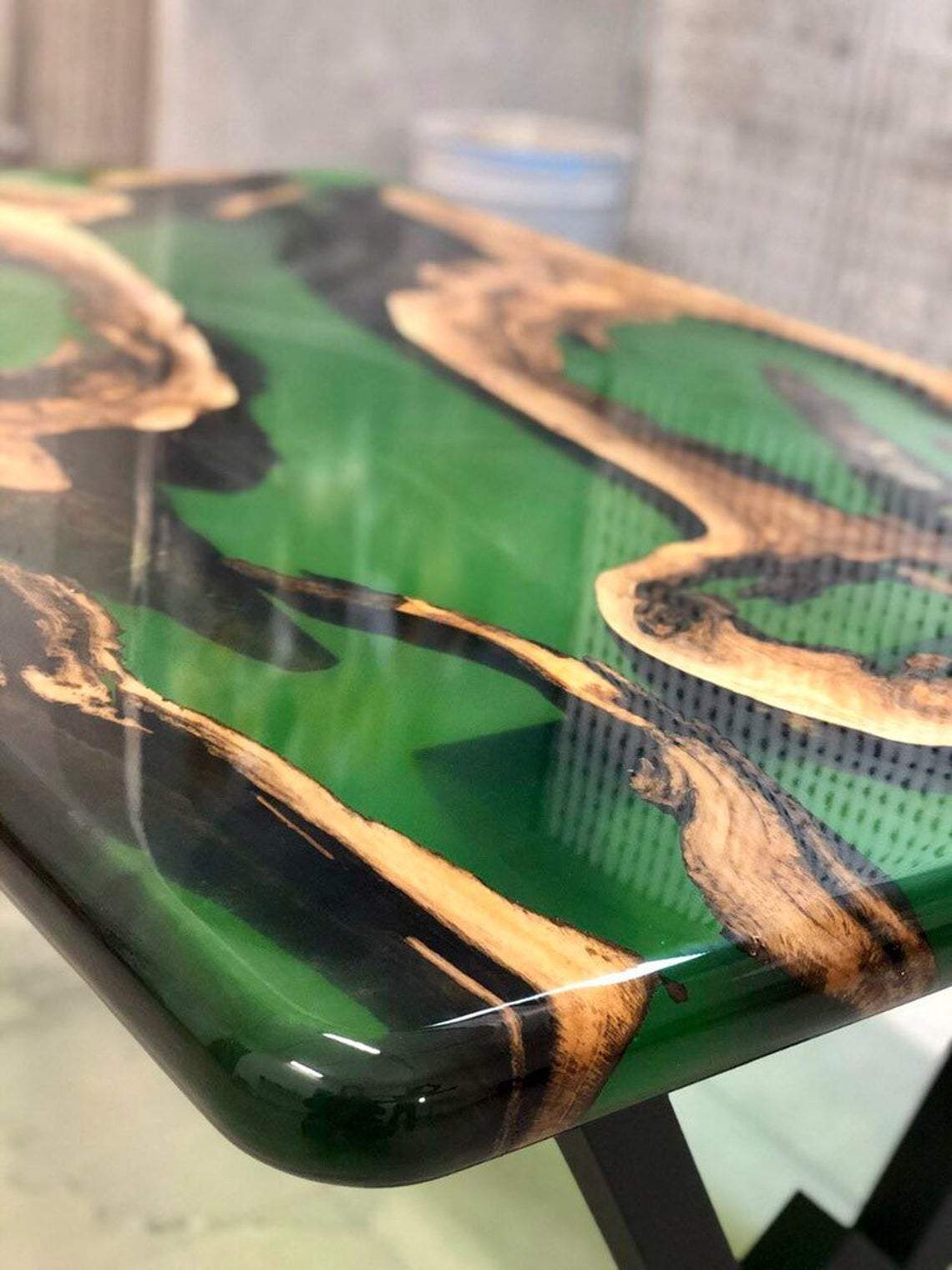 Table basse époxy vert