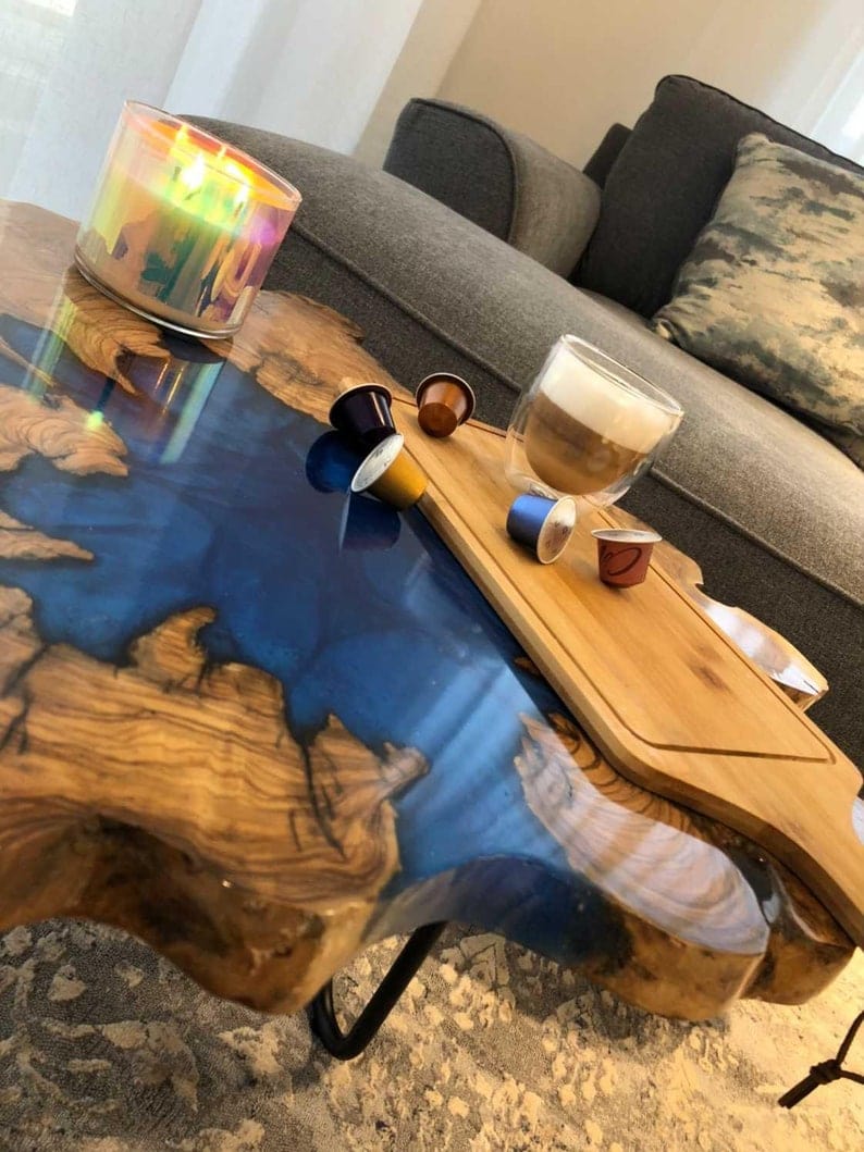 Table de salon époxy et chêne