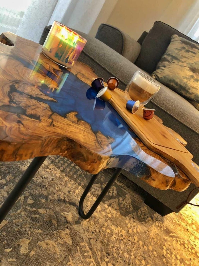 Table de salon époxy et chêne