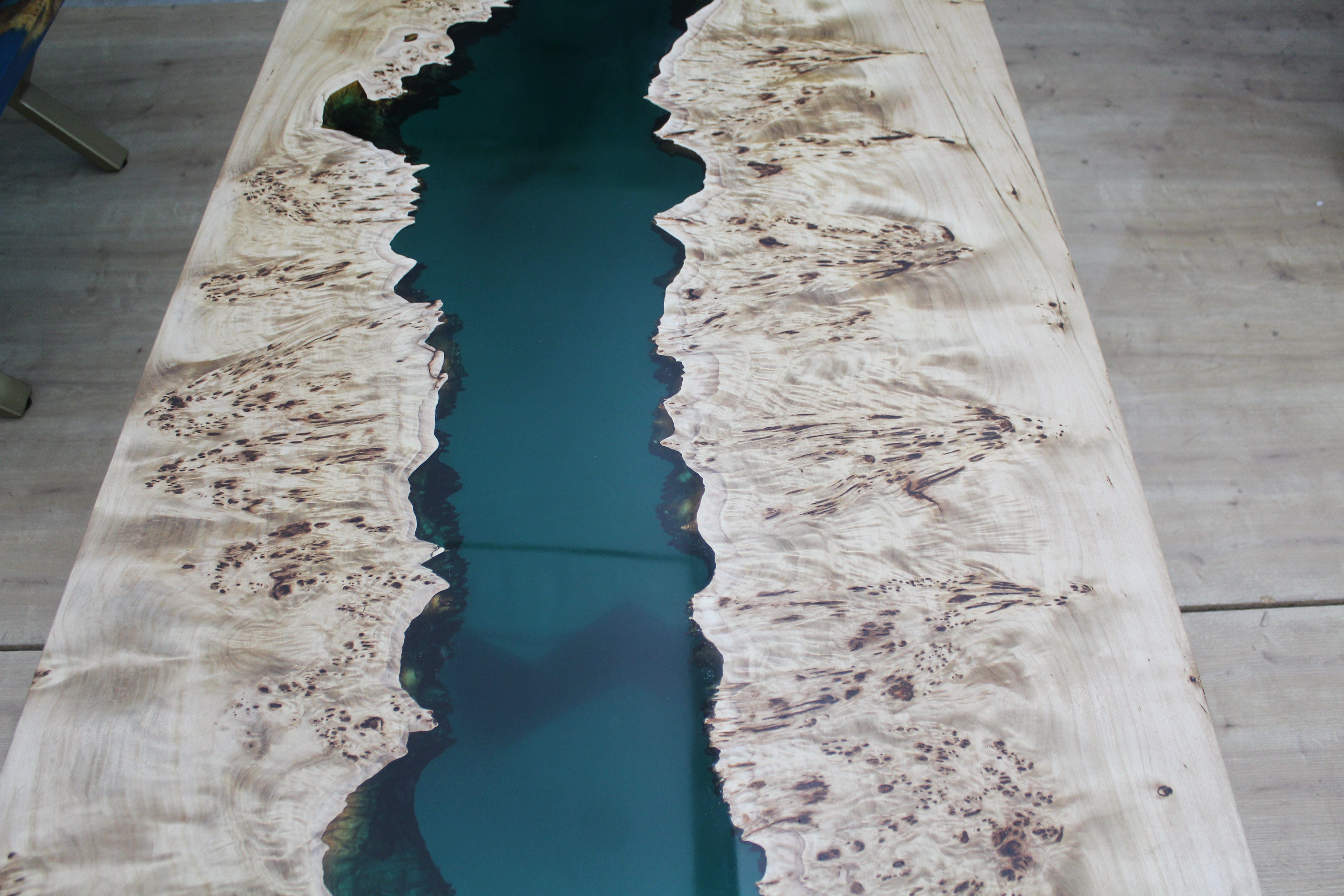 Table design époxy vert