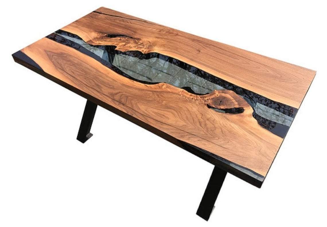 Table en bois et résine noir