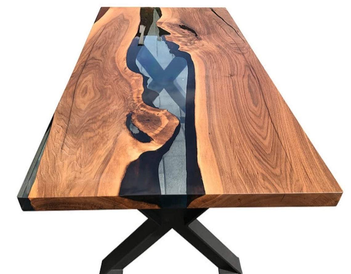 Table en bois et résine noir