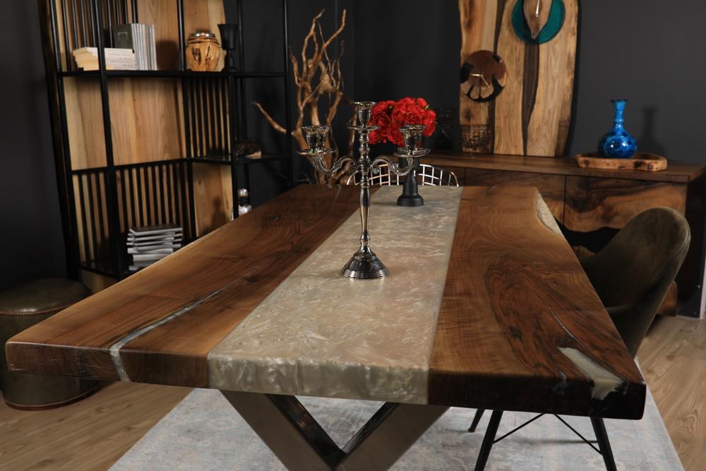 Table en résine d'époxy blanche