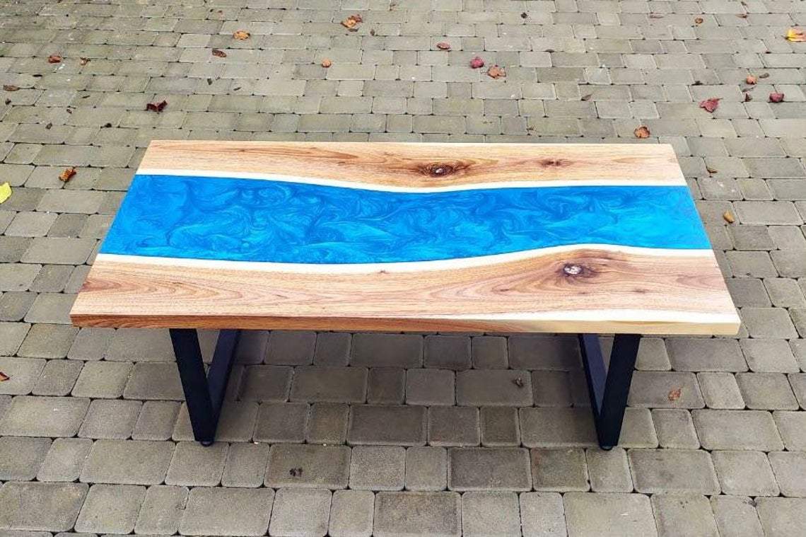 Table époxy bleu perle