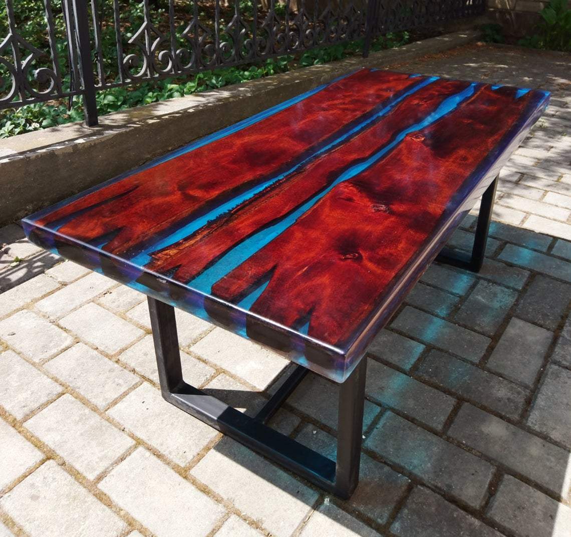 Table époxy bois rouge