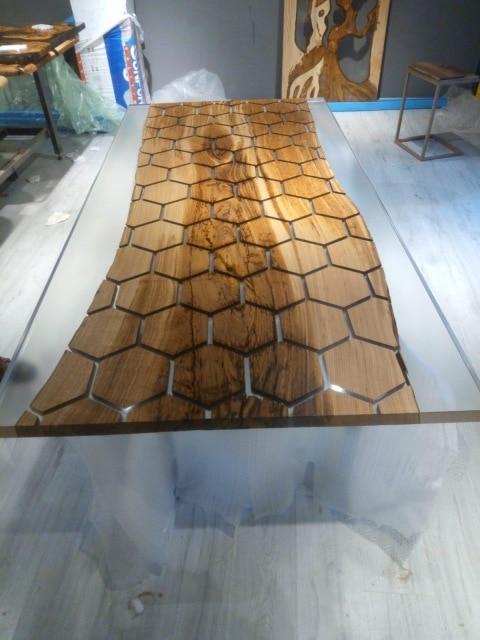 Table époxy damier