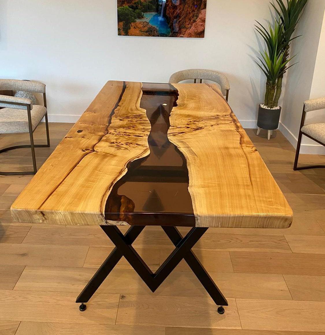Table epoxy en bois exotique