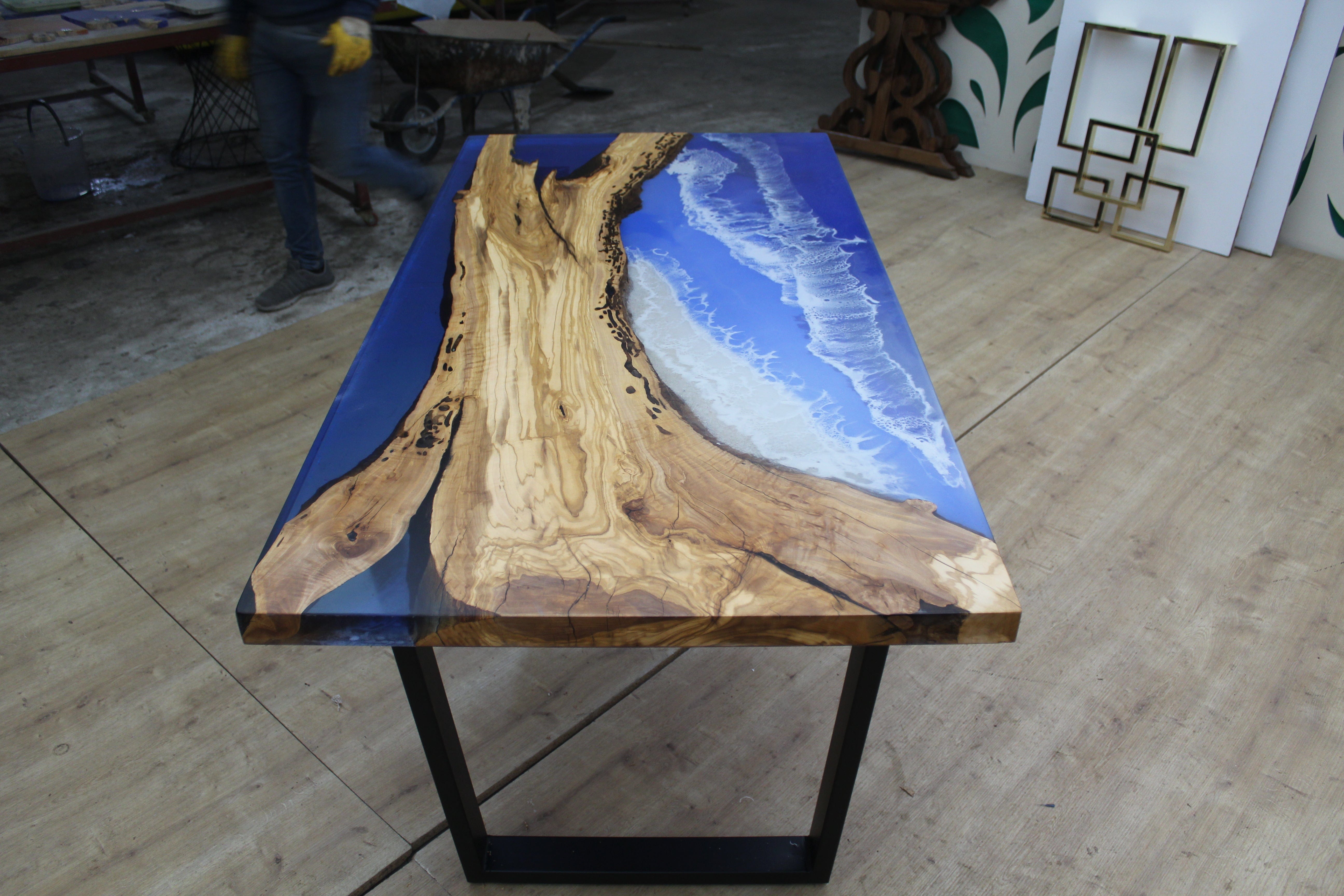 Table époxy et bois