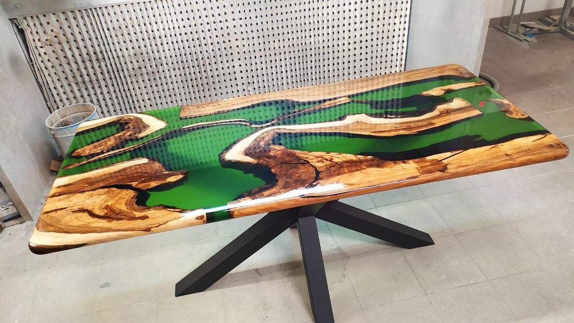 Table époxy vert