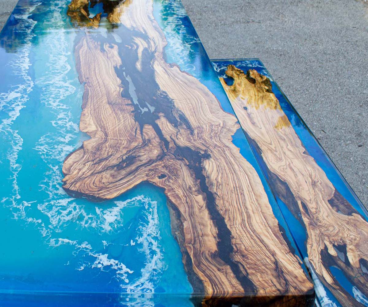 Table et banc en résine époxy
