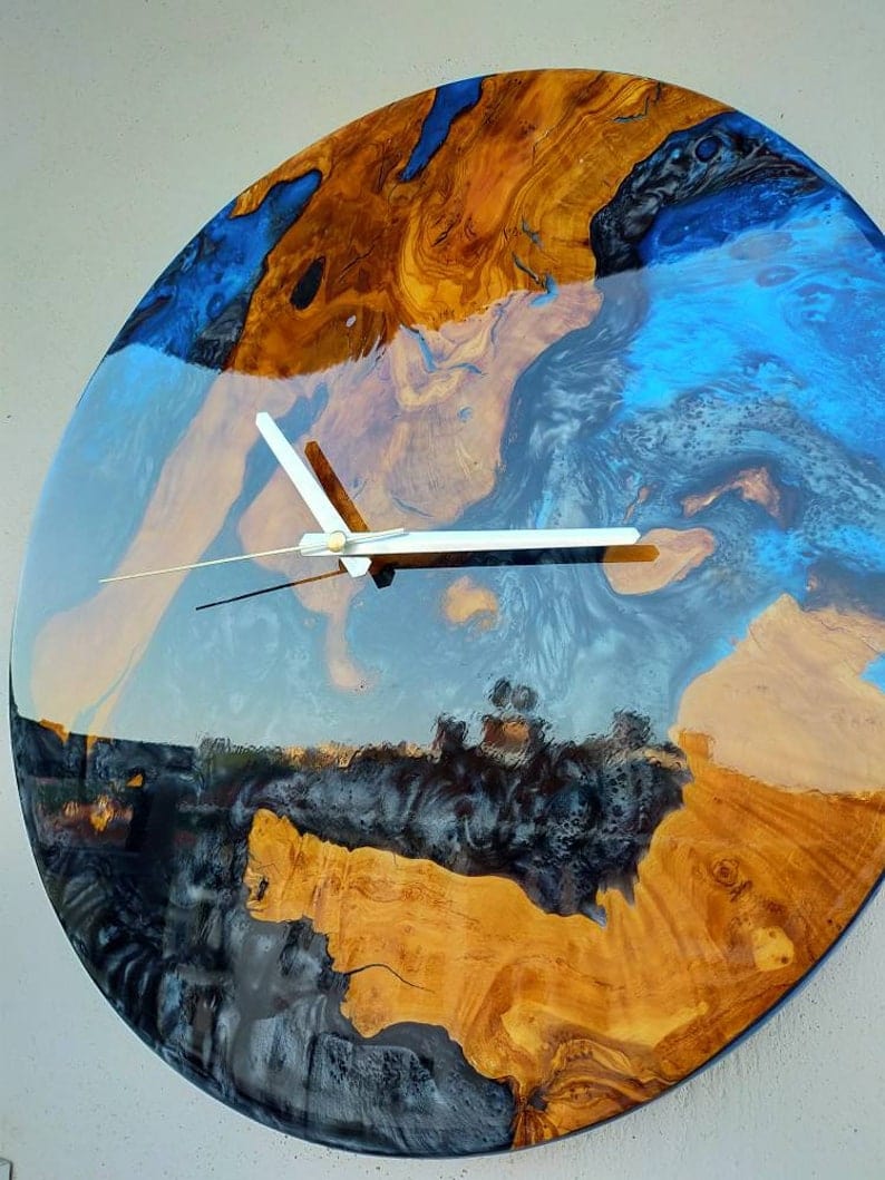 Horloge en marbre noir