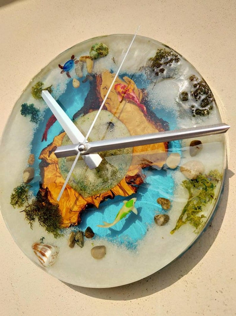 Horloge murale en résine sur le thème de l'aquarium